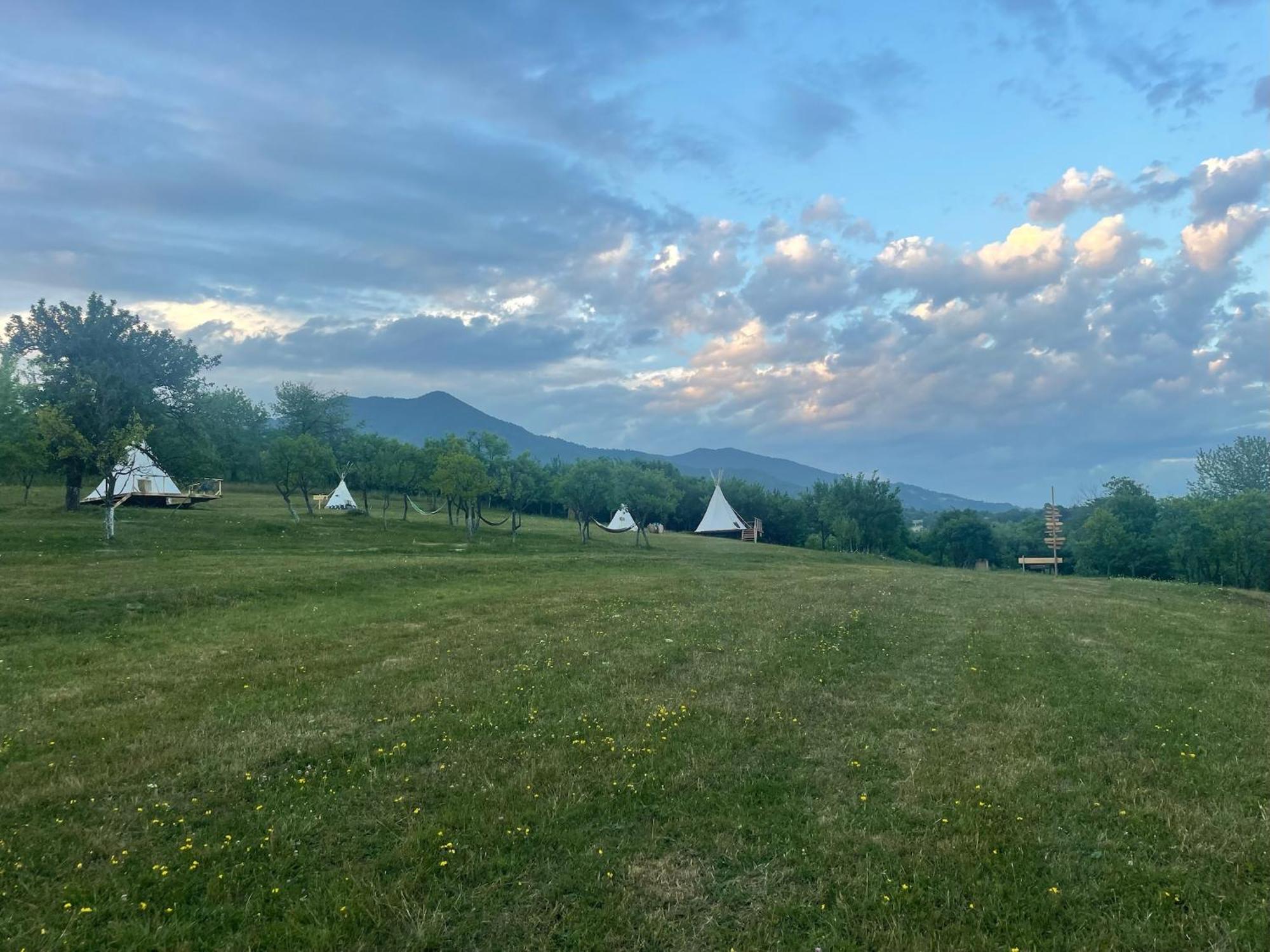 Langaland Glamping Hotel Felsőborgó Kültér fotó